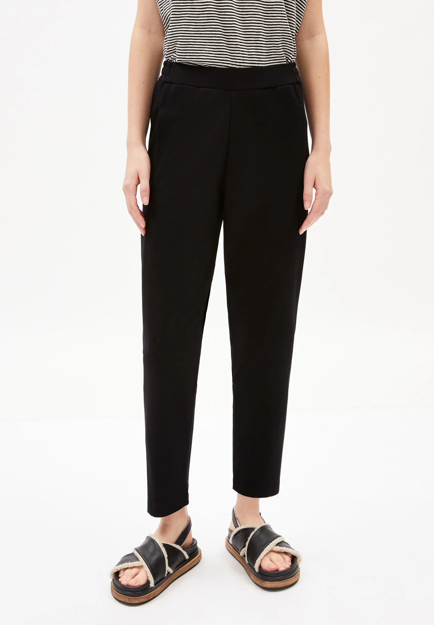 ARMEDANGELS Magdaalena trousers black women