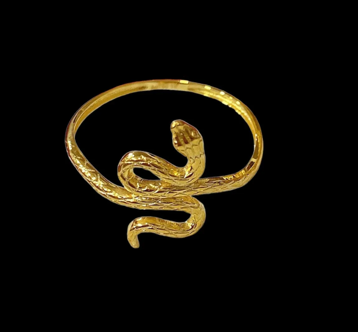 #GOLD2024 | 18K Golden Serpent Ring