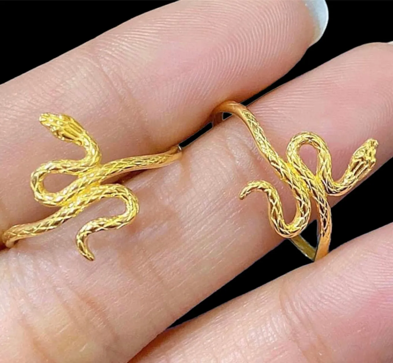 #GOLD2024 | 18K Golden Serpent Ring